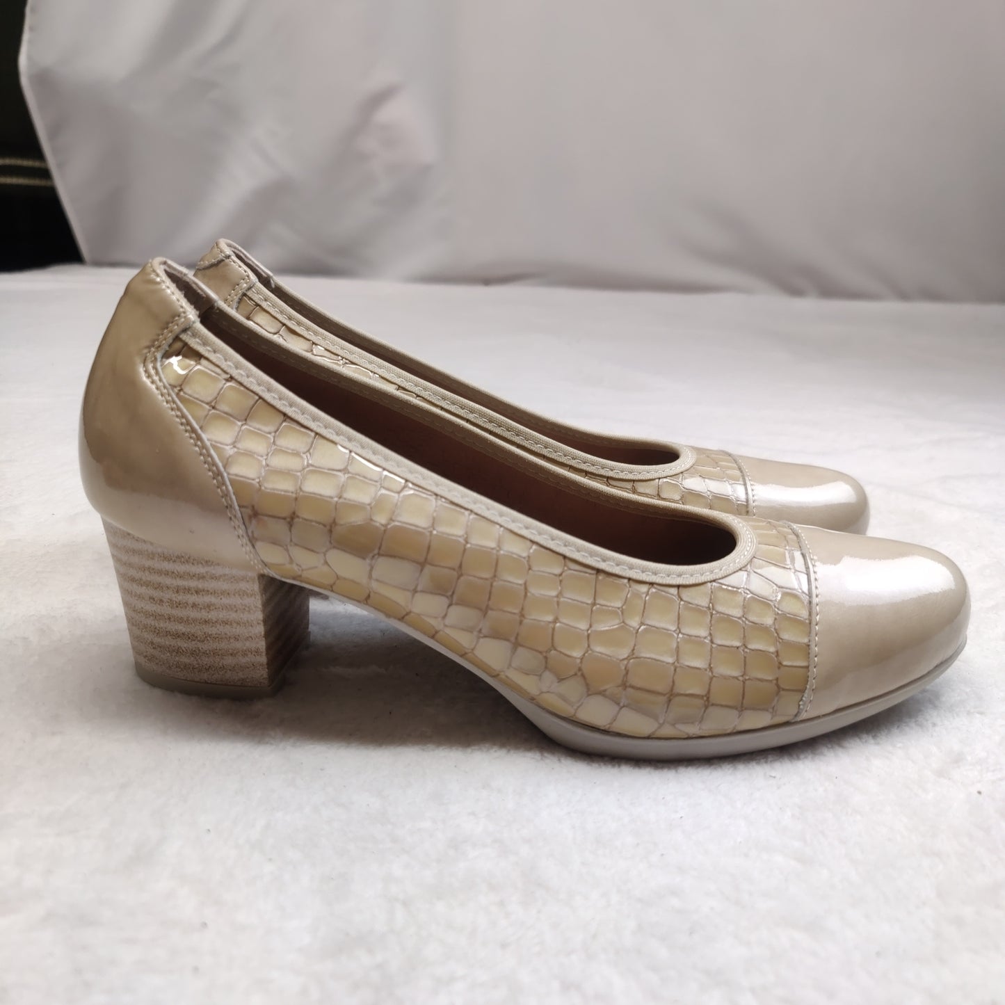 Pitillos Beige Leather Court Heels Shoes Women UK 5