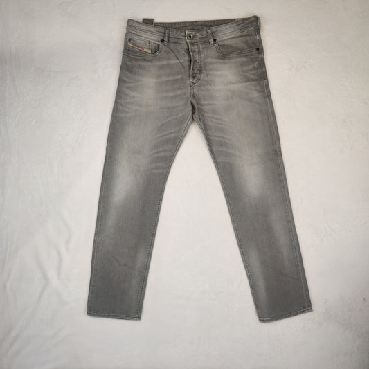 Diesel Buster Grey Regular Slim-Tapered Stretch Denim Jeans Men W36/L32