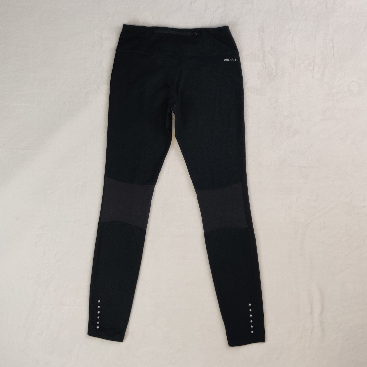 Nike Dri Fit Epic Run Tight Fit Black Mid Rise Leggings Women Size XS ~ 872261-011