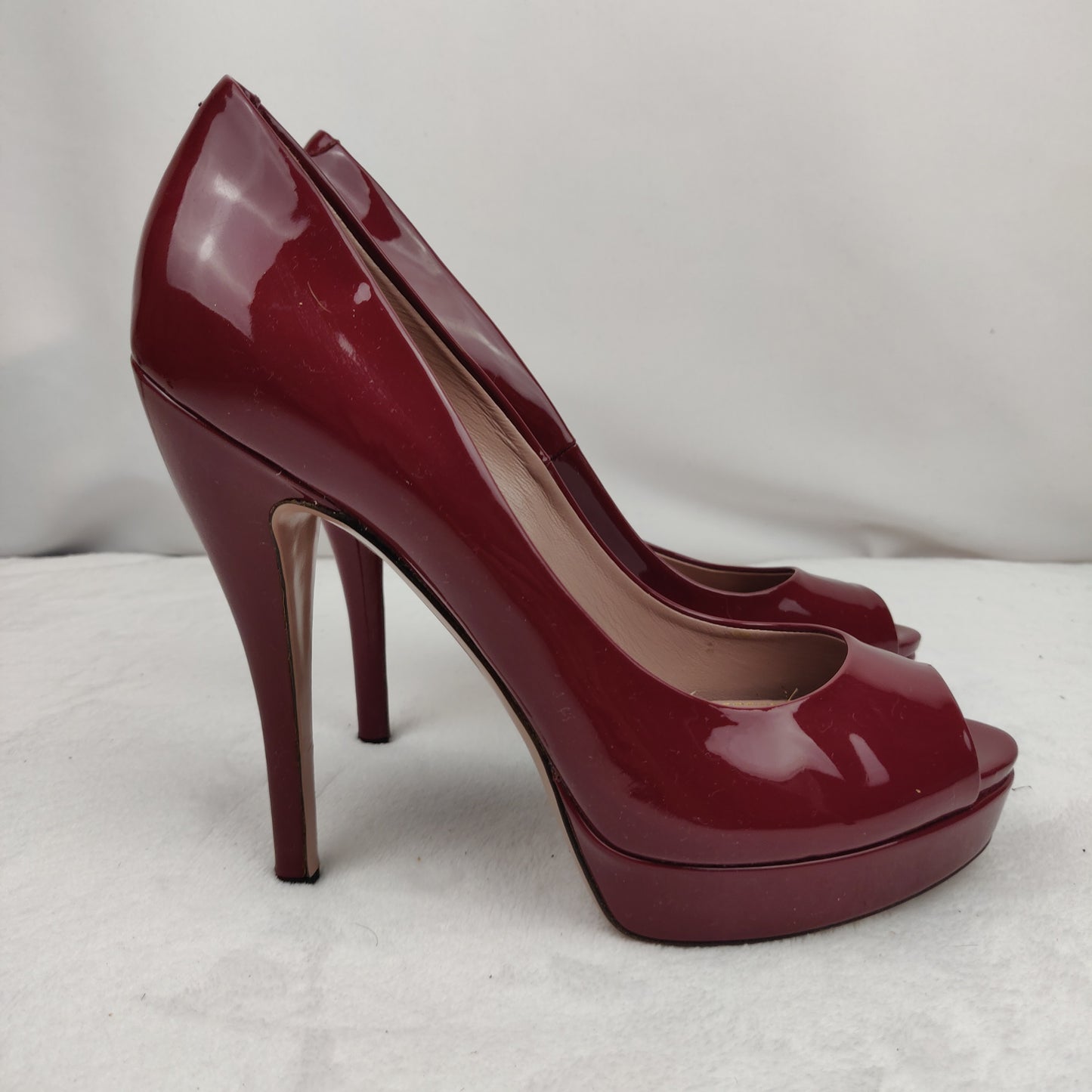 Gucci Lisbeth Burgundy Red Patent Leather Peep Toe Platform High Heels UK 6 EU 39