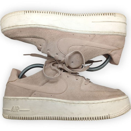 Nike Air Force 1 Sage Low Particle Pink Suede Trainers Women UK 7 - AR5339-201