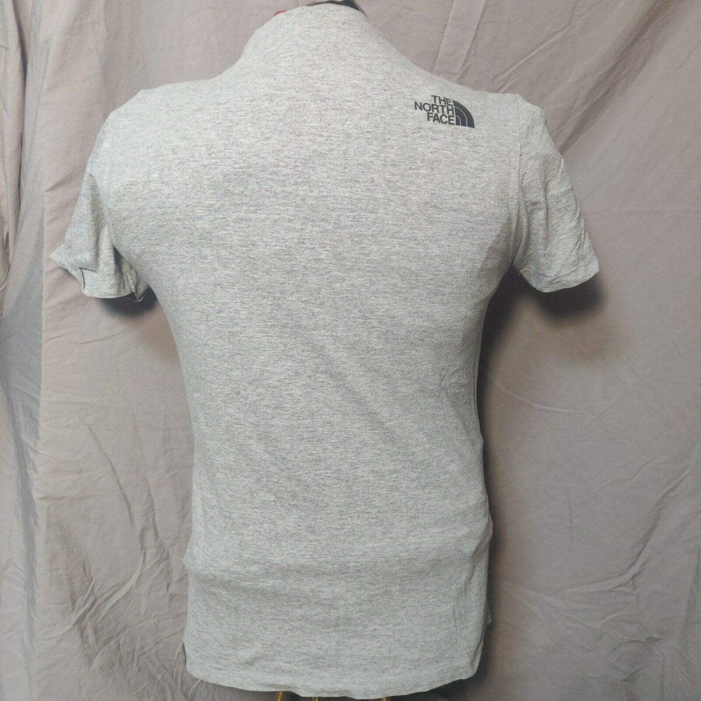 The North Face Grey T-shirt Short Sleeve Men Size Small